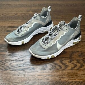 Nike Men’s React Element 55 Gray and White Sneakers